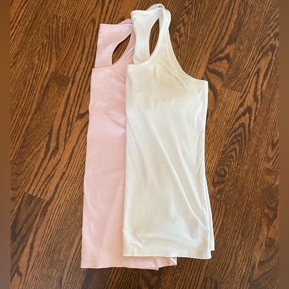GAP Tops 2 Pack Gap Tank Tops With Shelf Bra Builtin Poshmark